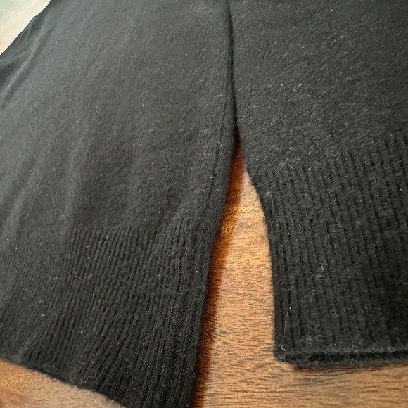 Neiman Marcus Turtleneck Sweater Women S Black 100% Cashmere Ribbed Trim - Picture 8 of 9